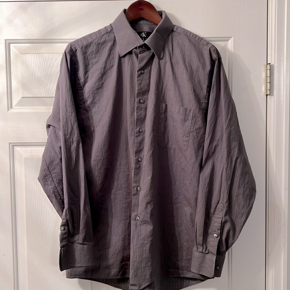 Calvin Klein XL button up long sleeve shirt. Grey